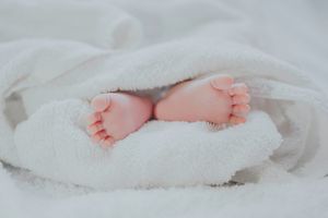 бебешки бодита с предно закопчаване за момче - 4995 новини