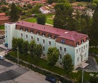 клиника за рехабилитация - 28529 бестселъри