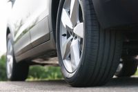 Автомобилни гуми Pirelli 80 100 21 - 75673 клиенти