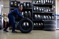 Мото гуми Pirelli 180 55 17 - 49195 награди