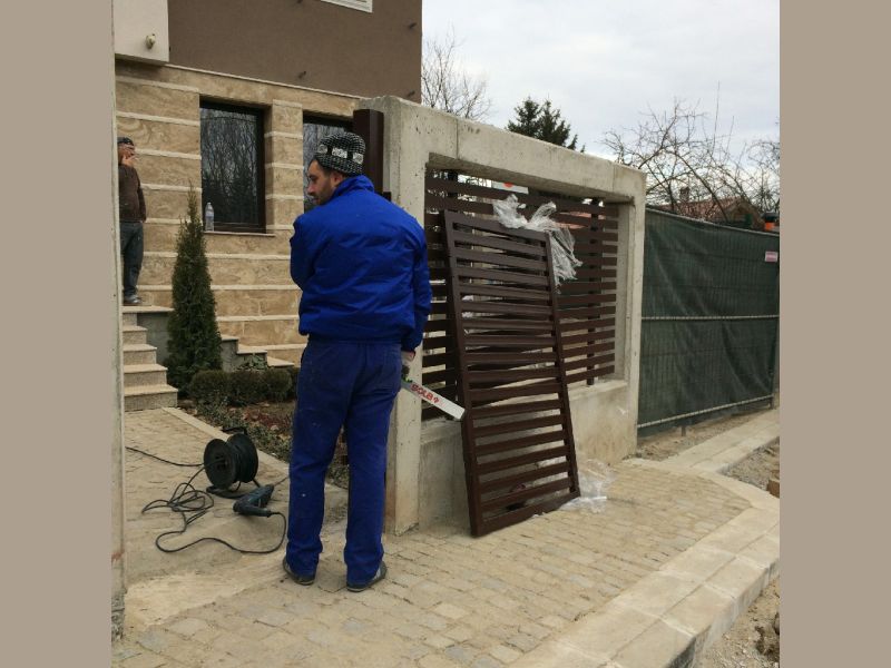 Алуминиеви врати - 44474 типа