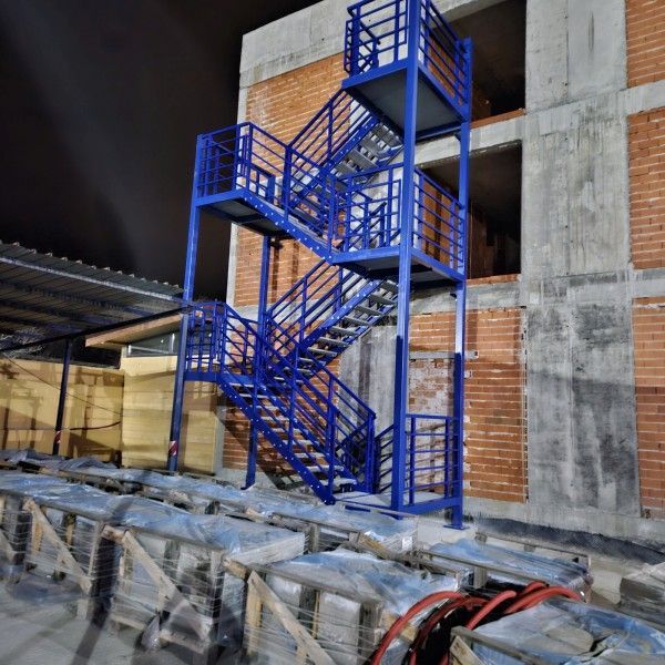 метални стълби - 41810 клиенти