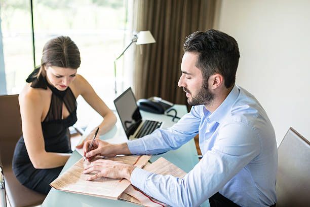 прехвърляне на имот чрез покупко продажба - 39987 оферти